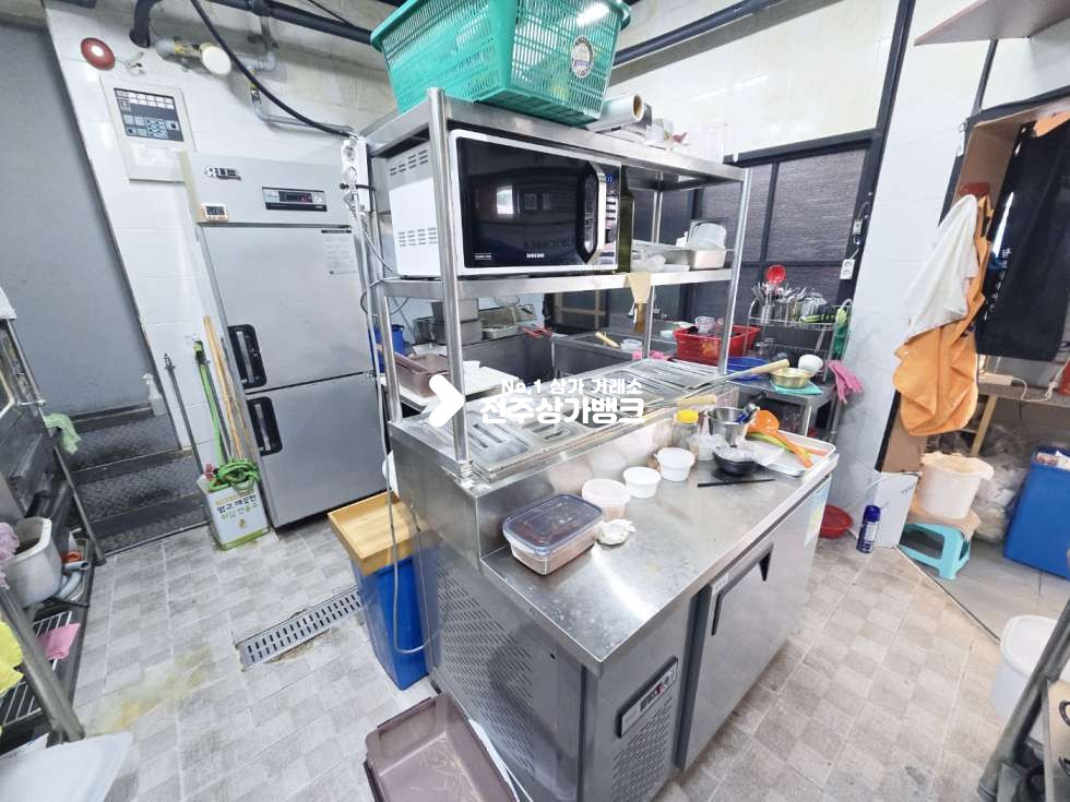 전북 전주완산구 서신동 서신동 먹자골목 유동인구많은 음식점상가 양도양수 권리금협의가능 월세 매물번호 15559 사진 8