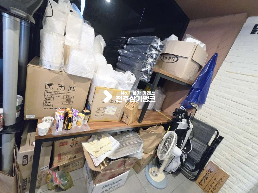 전북 전주완산구 서신동 서신동 먹자골목 유동인구많은 음식점상가 양도양수 권리금협의가능 월세 매물번호 15559 사진 12