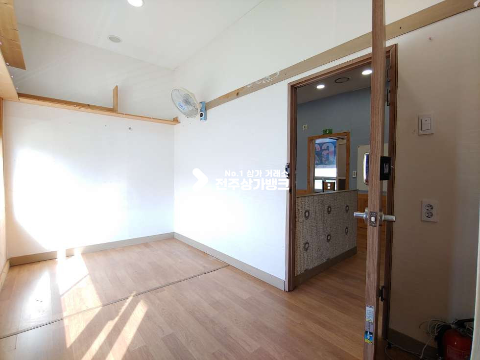 전북 전주완산구 효자동3가 신시가지위치, 음식점 강력추천!! 월세 매물번호 10582 사진 5