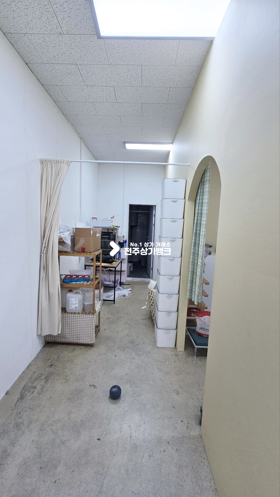 전북 전주덕진구 금암동 금암동 1층 깔끔 저렴한 상가 내부 가벽철거예정 미용업종,판매점 강력추천 월세 매물번호 16033 사진 3