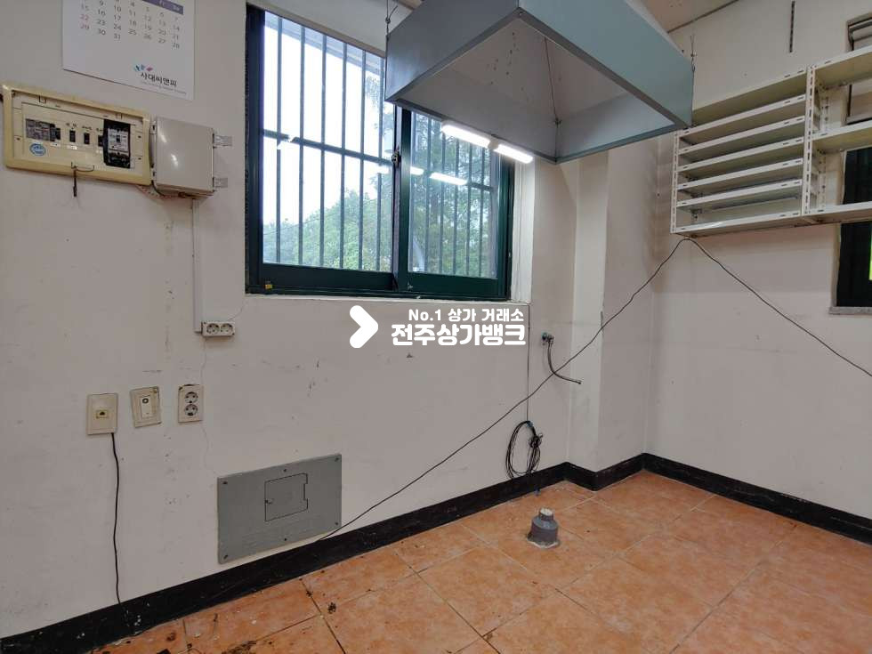전북 전주덕진구 금암동 전북대바로앞 제조업,음식점,사무실,창고용 추천드려요 월세 매물번호 10515 사진 5