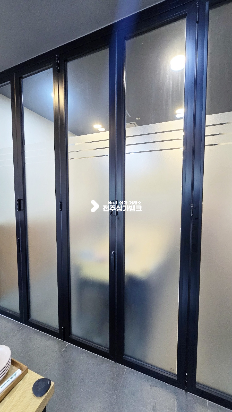 전북 전주덕진구 만성동 만성동 아파트 부근 2층음식점 ,단체석 완비 깔끔인테리어 즉시영업가능 ! 월세 매물번호 16060 사진 9