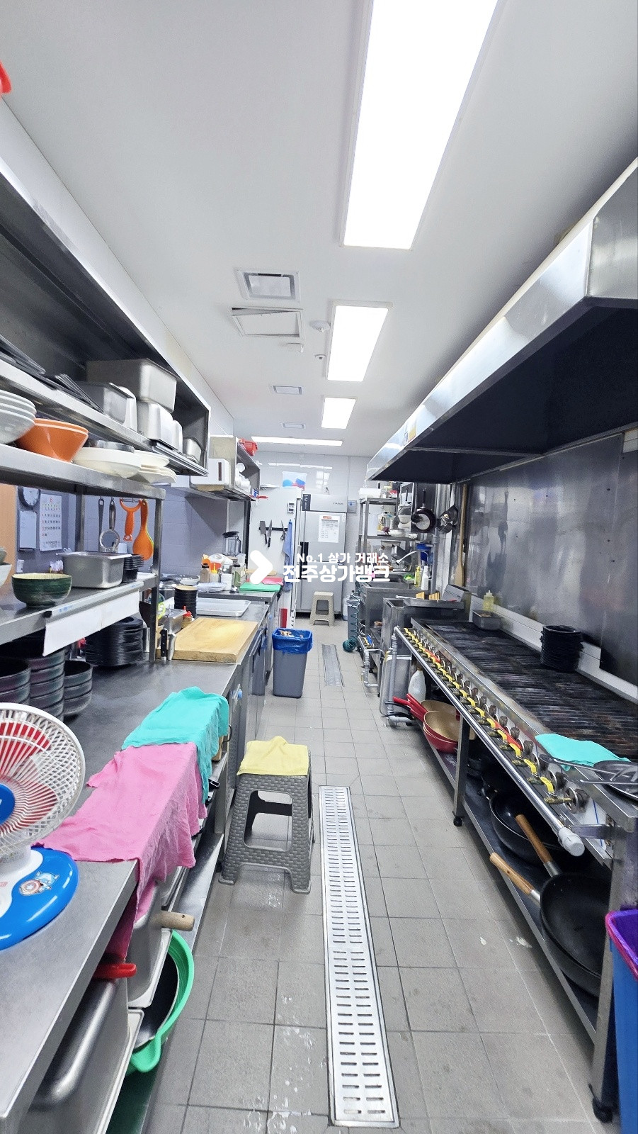 전북 전주덕진구 만성동 만성동 아파트 부근 2층음식점 ,단체석 완비 깔끔인테리어 즉시영업가능 ! 월세 매물번호 16060 사진 12