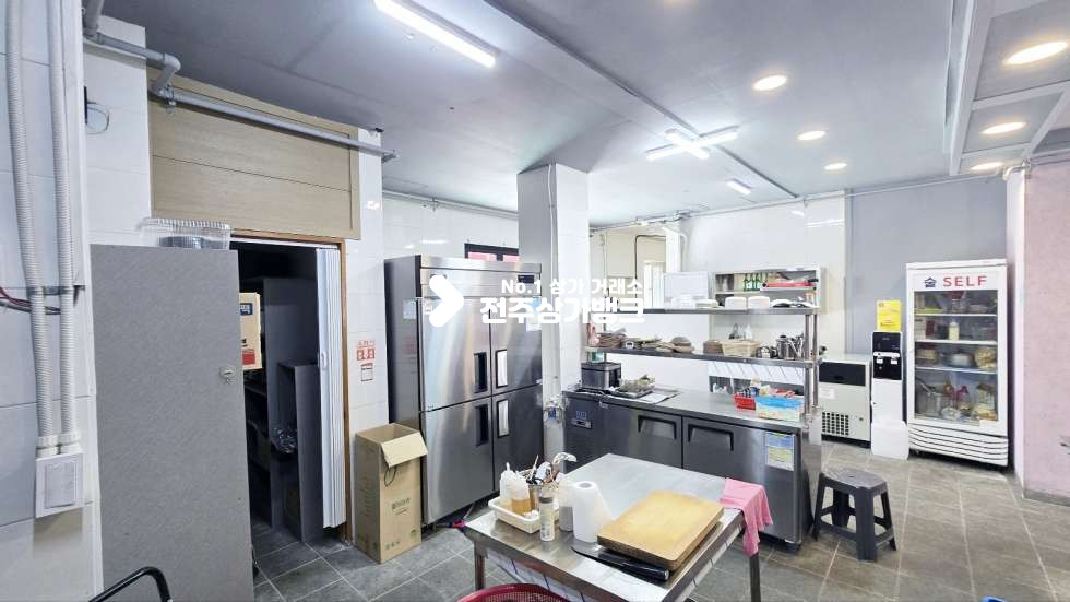 전북 전주완산구 서신동 서신동 먹자골목 유동인구많은 상권 1층 45평형 상가임대 권리금 협의가능 월세 매물번호 16073 사진 8