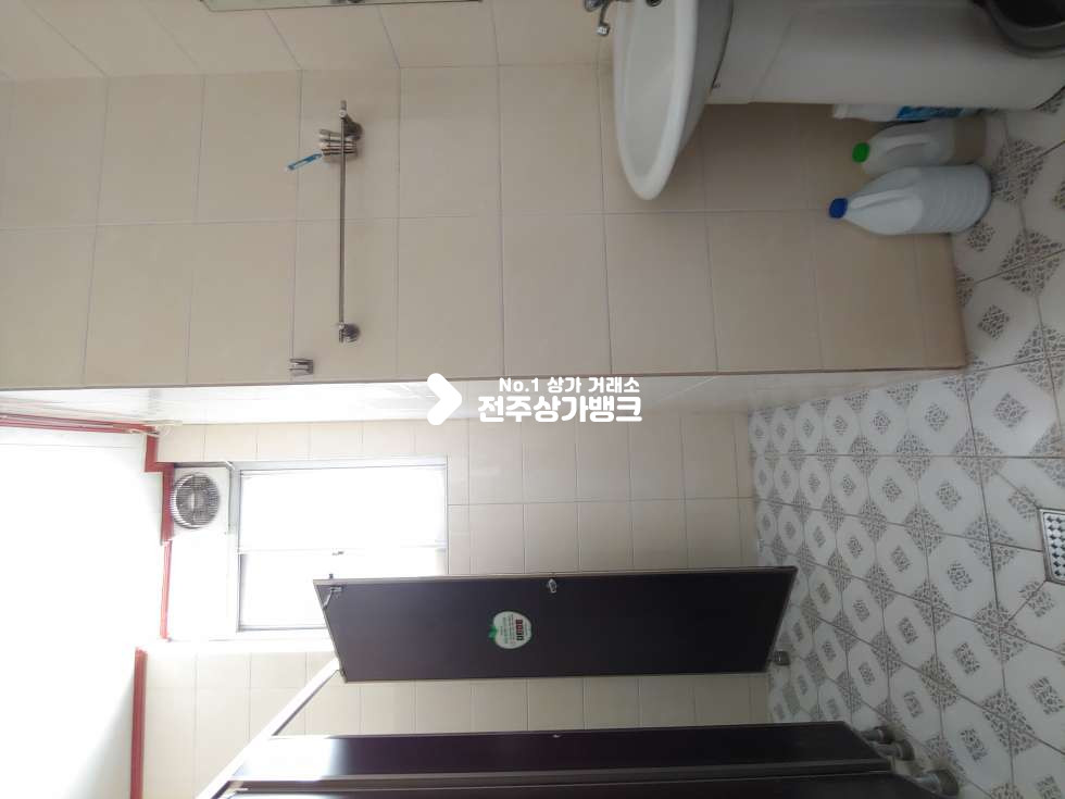전북 전주덕진구 우아동3가 대자인병원부근 대로변위치, 고기집인수하실분!! 월세 매물번호 10702 사진 17