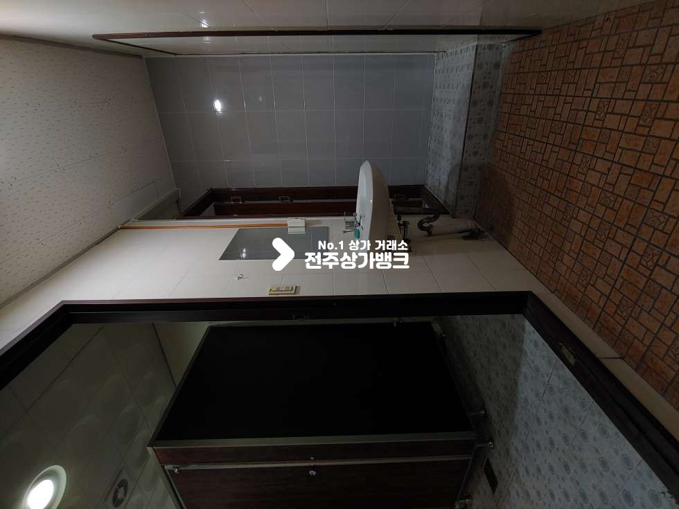 전북 전주덕진구 우아동3가 대자인병원부근 대로변위치, 사무실, 교회 강력추천!! 월세 매물번호 10699 사진 8