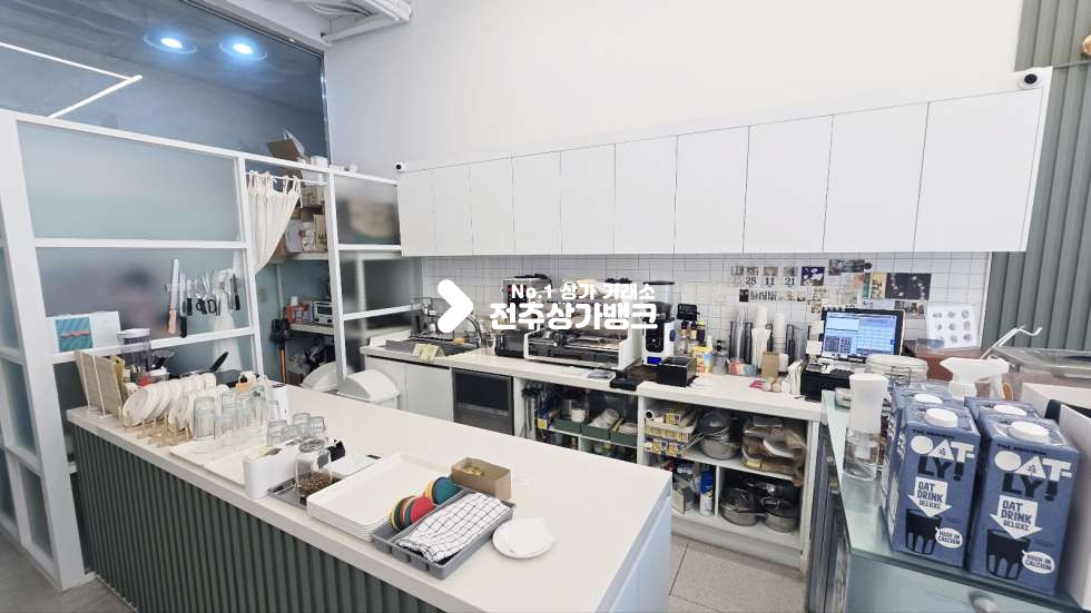 전북 전주완산구 효자동3가 효자동 다이소 사거리부근 유동인구많은 카페 상가 권리금협의가능 월세 매물번호 16123 사진 6