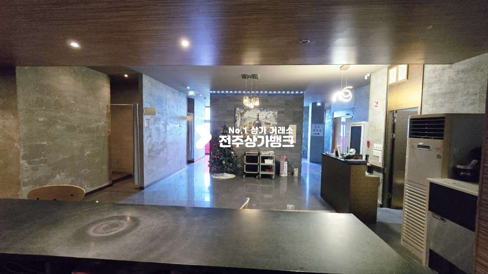 전북 전주완산구 효자동3가 효자동 신시가지 먹자골목 무권리금 빠 양도양수 룸 5개 시설좋음! 월세 매물번호 16124 사진 3