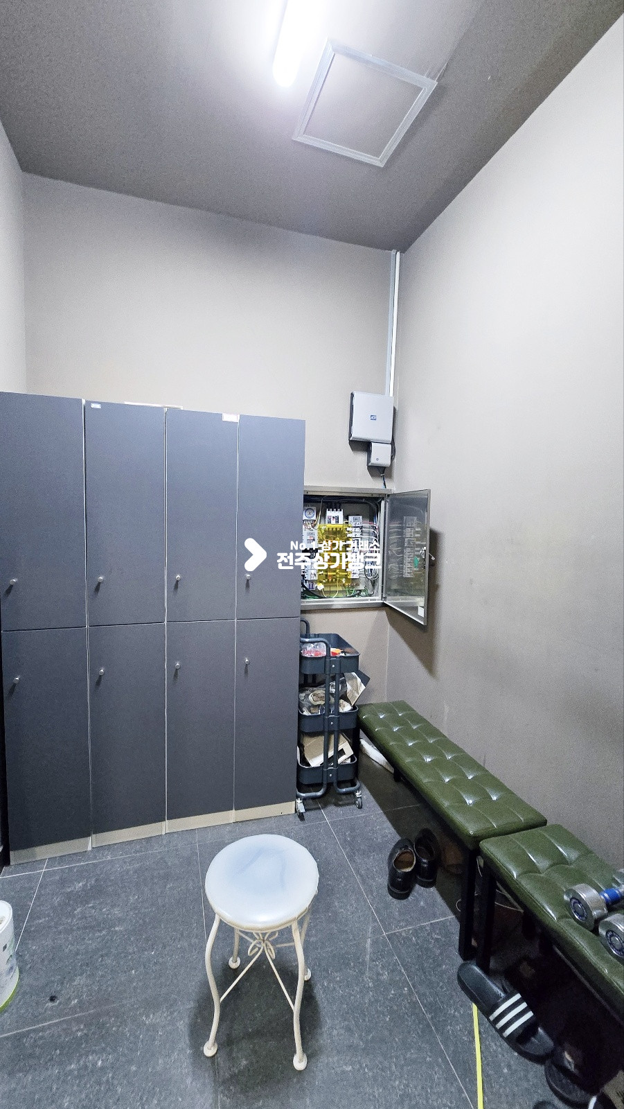 전북 전주완산구 효자동3가 효자동 신시가지 먹자골목 무권리금 빠 양도양수 룸 5개 시설좋음! 월세 매물번호 16124 사진 11