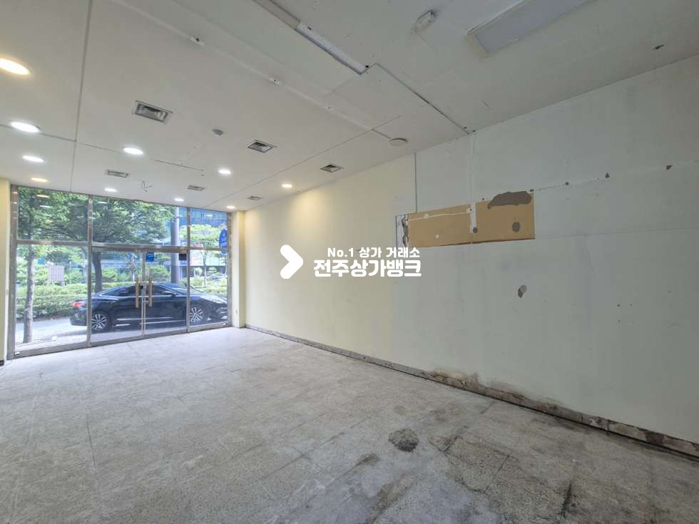 전북 전주완산구 효자동2가 ○효자동 대로변 광고효과좋고 위치좋은 모든업종가능!○ 월세 매물번호 16138 사진 1