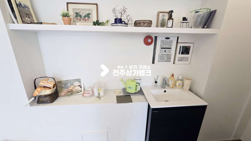 전북 전주완산구 효자동2가 효자동2가 저렴한가격 내부 깔끔인테리어 판매점,미용업종 강력추천 즉시입주가능 월세 매물번호 16141 사진 6