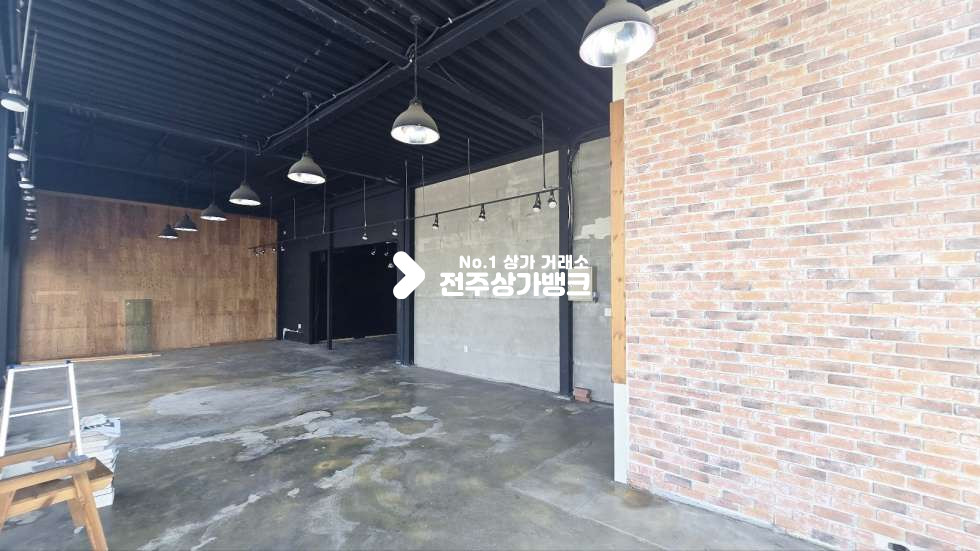 전북 전주덕진구 팔복동3가 팔복동 대로변 가시성 좋은 2층건물 임대 판매점시설로 최적 ! 즉시입주가능 월세 매물번호 16148 사진 5