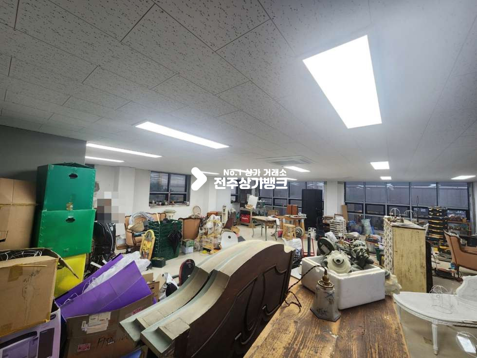 전북 전주완산구 서신동 백제로 대로변 4층 광고효과 좋은 상가 , 스튜디오 , 필라테스등으로 강력추천 월세 매물번호 15255 사진 4