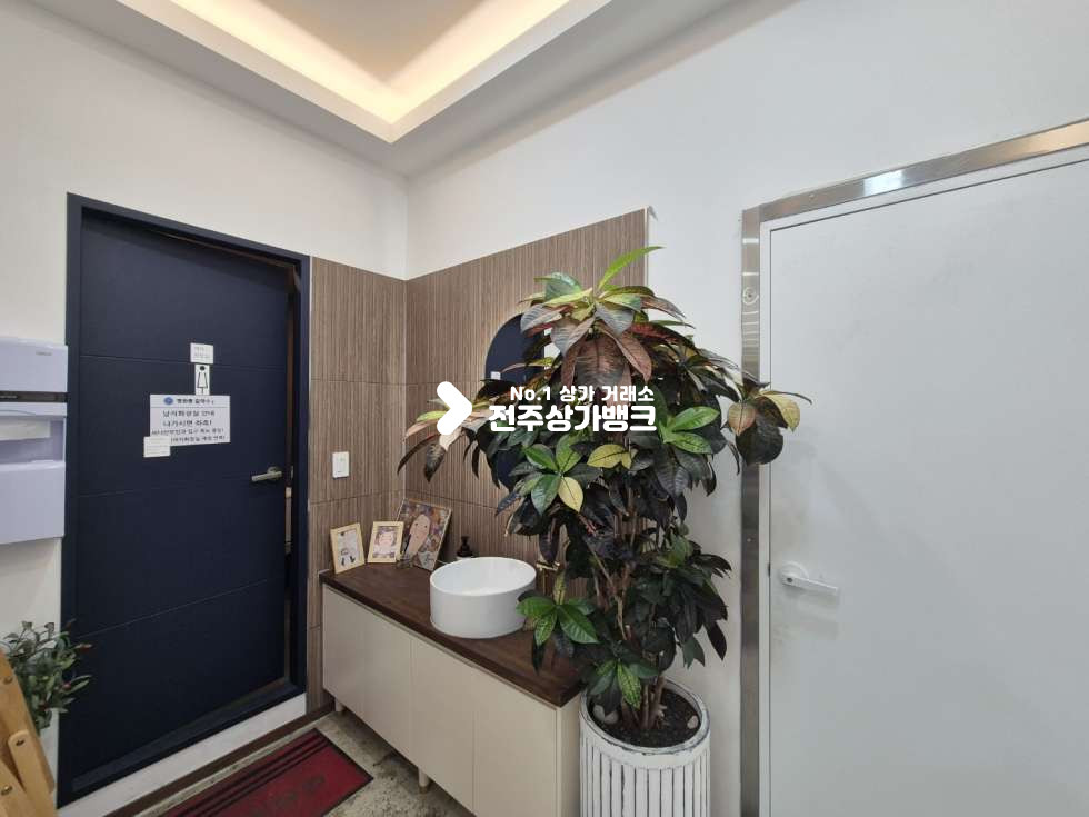 전북 전주완산구 평화동2가 ○평화동 메인거리 1층 깔끔한 인테리어 음식점 양도양수○ 월세 매물번호 16180 사진 7
