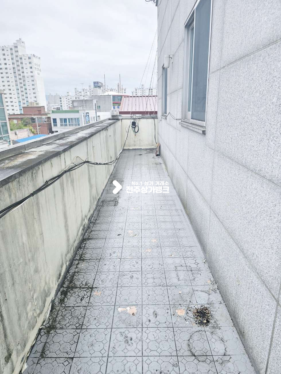 전북 전주완산구 중화산동2가 ●중화산동●탐앤탐스부근●45평●룸1개●즉시입주● 월세 매물번호 16189 사진 8