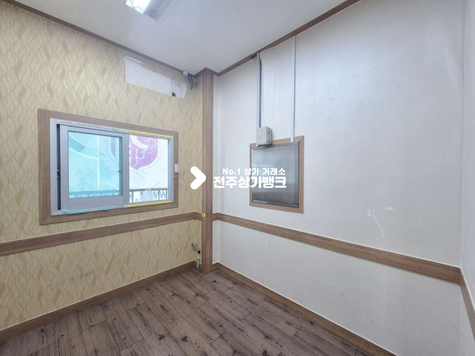 전북 전주완산구 서신동 ○서신동 본병원 큰도로변 3층상가. 사무실 및 연습실 추천○ 월세 매물번호 15472 사진 2