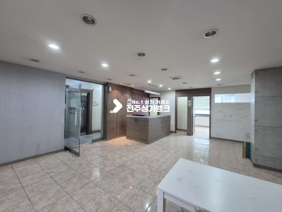 전북 전주덕진구 덕진동1가 ○전북대 지하보도 인근 2층상가. 병원 사무실 추천○ 월세 매물번호 16205 사진 2