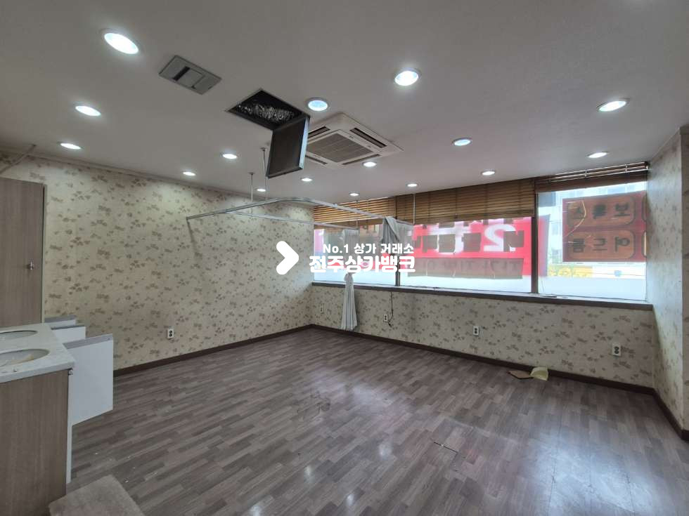 전북 전주덕진구 덕진동1가 ○전북대 지하보도인근 2층상가. 사무실 추천○ 월세 매물번호 16207 사진 1