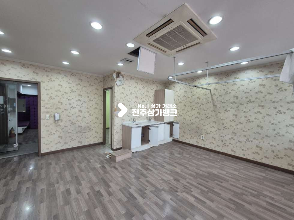 전북 전주덕진구 덕진동1가 ○전북대 지하보도인근 2층상가. 사무실 추천○ 월세 매물번호 16207 사진 2