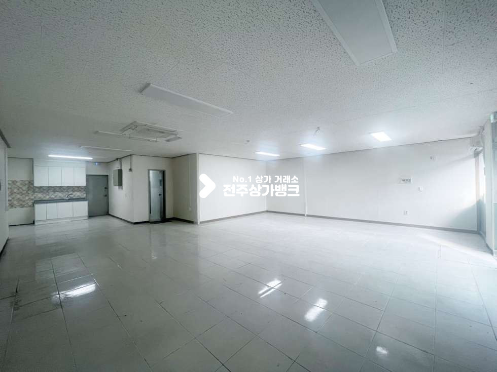전북 전주완산구 효자동3가 ●효자동 홍산초 1층 19평 뷰티샵 사무실 추천● 월세 매물번호 15006 사진 4