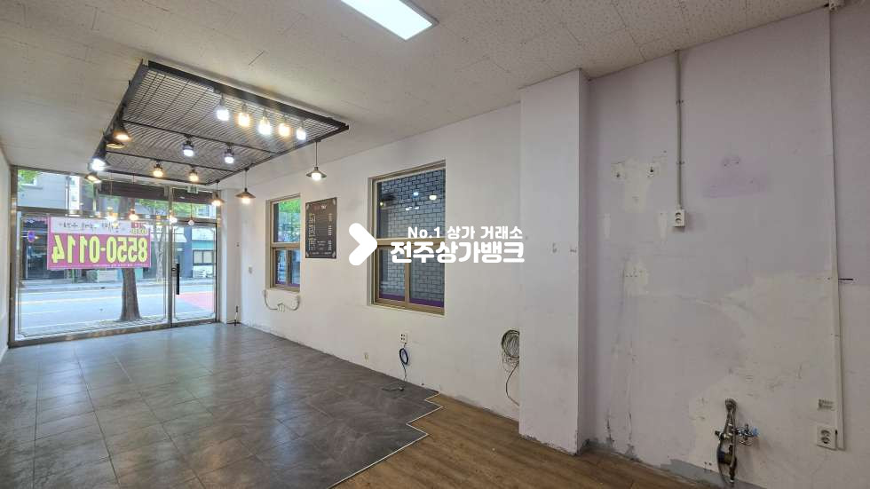 전북 전주완산구 효자동3가 효자동3가 내부깔끔 홍산초 부근 15평형 미용,소매점 강력추천 월세 매물번호 16258 사진 4
