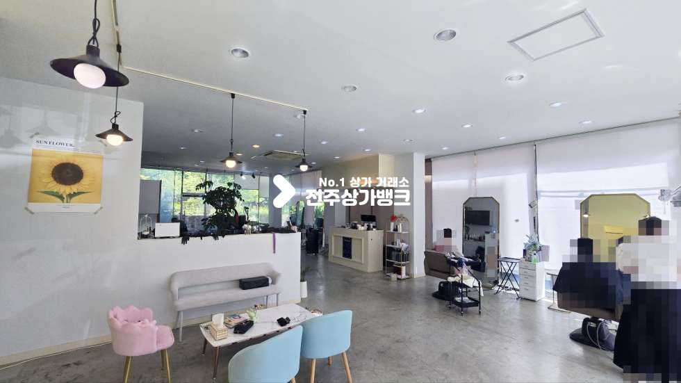 전북 전주완산구 효자동3가 효자동3가 45평형 1층 미용상가 내부 휴계공간까지 설치됨 즉시입주가능 월세 매물번호 16261 사진 3