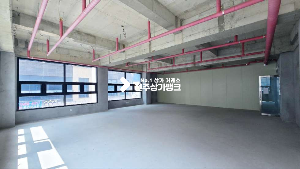전북 전주덕진구 송천동2가 송천동2가 에코시티내 2층 전용90평형 상가 임대 가격조율가능 월세 매물번호 16277 사진 1