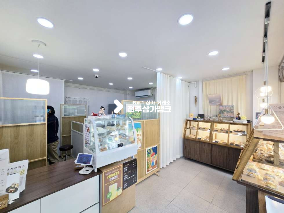 전북 전주완산구 효자동3가 효자동3가 서곡지구 내부인테리어깔끔 무권리 , 내부화장실있음 , 미용업종강력추천 월세 매물번호 15934 사진 1