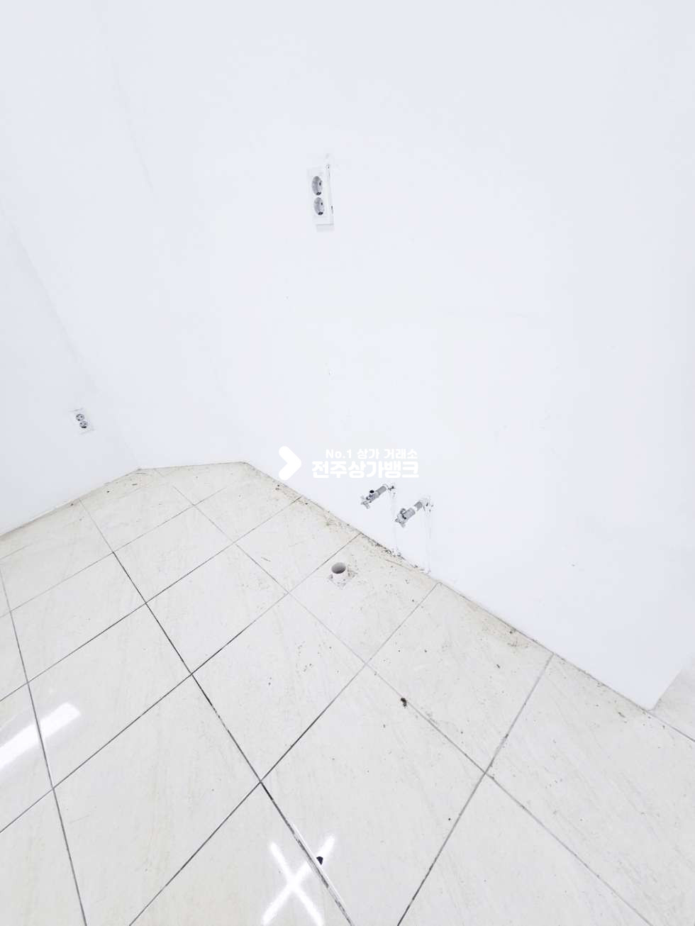 전북 전주완산구 중화산동2가 ●중산초부근●22평●상권좋음● 월세 매물번호 16324 사진 5