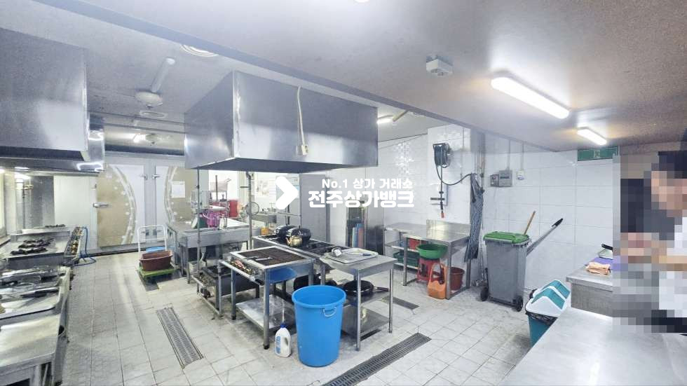 전북 전주완산구 효자동3가 신시가지 단체룸 , 대형좌석 배치 내무 무권리금으로 즉시사용가능 !! 대형음식점 강력추천 월세 매물번호 16356 사진 14