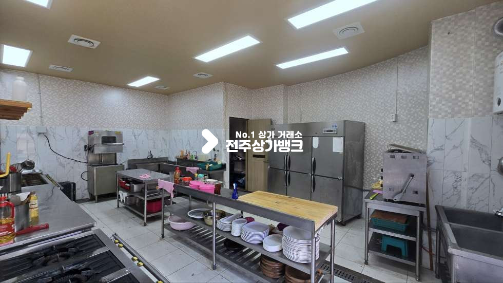 전북 전주덕진구 산정동 산정동 무권리금의 음식점 양도양수 월세 협의가능 옆칸 터서 총 100평 이용도 가능 ! 월세 매물번호 16035 사진 6