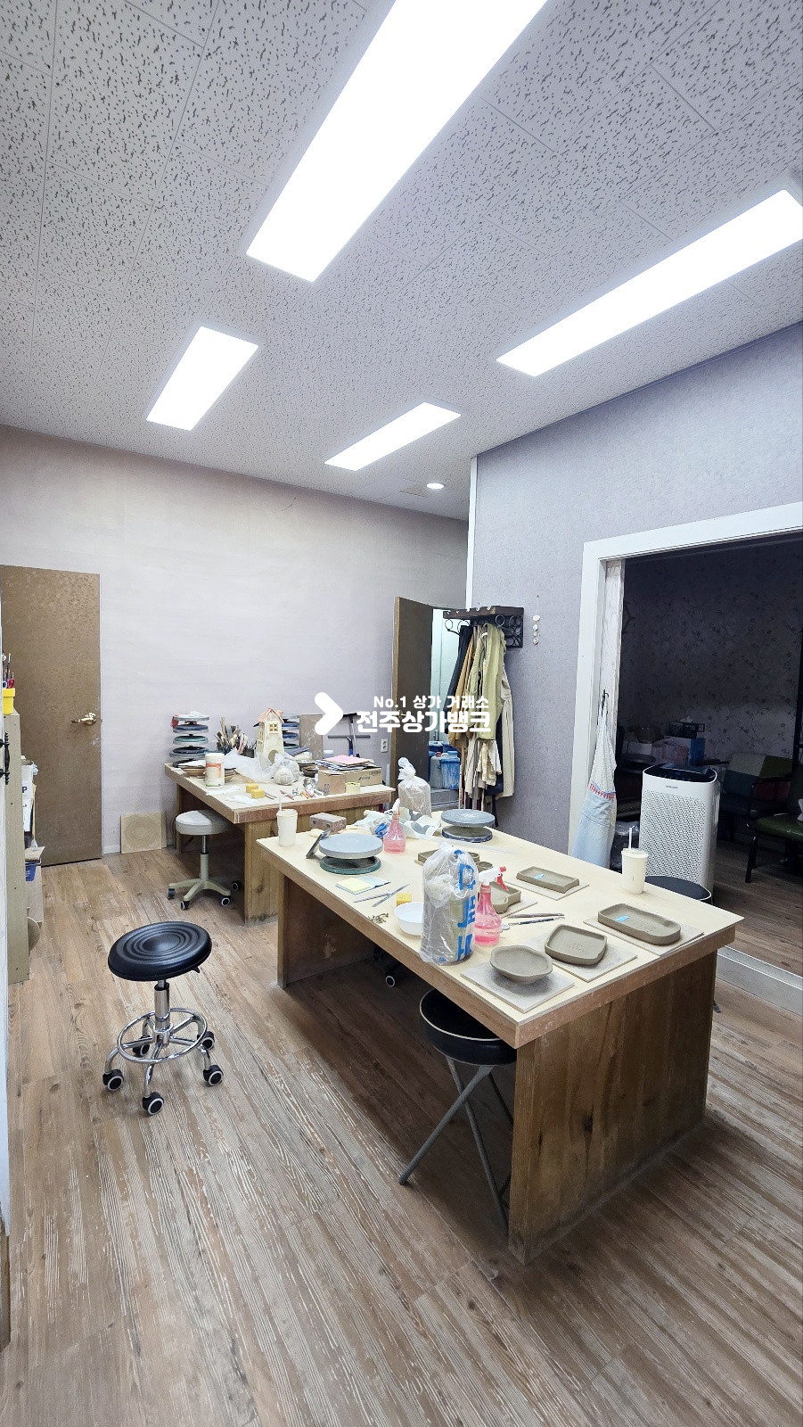전북 전주완산구 효자동3가 효자동3가 소액권리금 으로 공방 즉시사용가능한곳 타업종으로 변경시 철거도 가능 ! 월세 매물번호 16366 사진 2