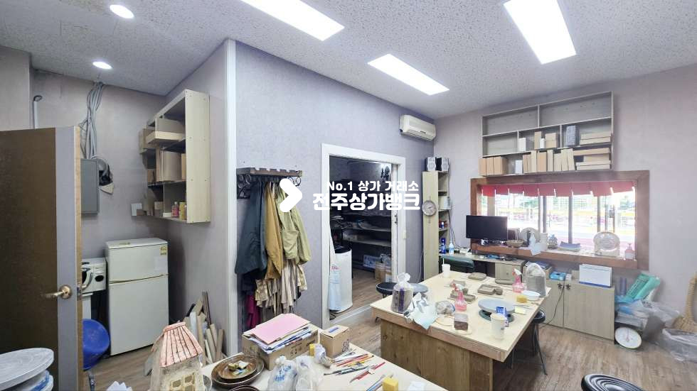 전북 전주완산구 효자동3가 효자동3가 소액권리금 으로 공방 즉시사용가능한곳 타업종으로 변경시 철거도 가능 ! 월세 매물번호 16366 사진 4