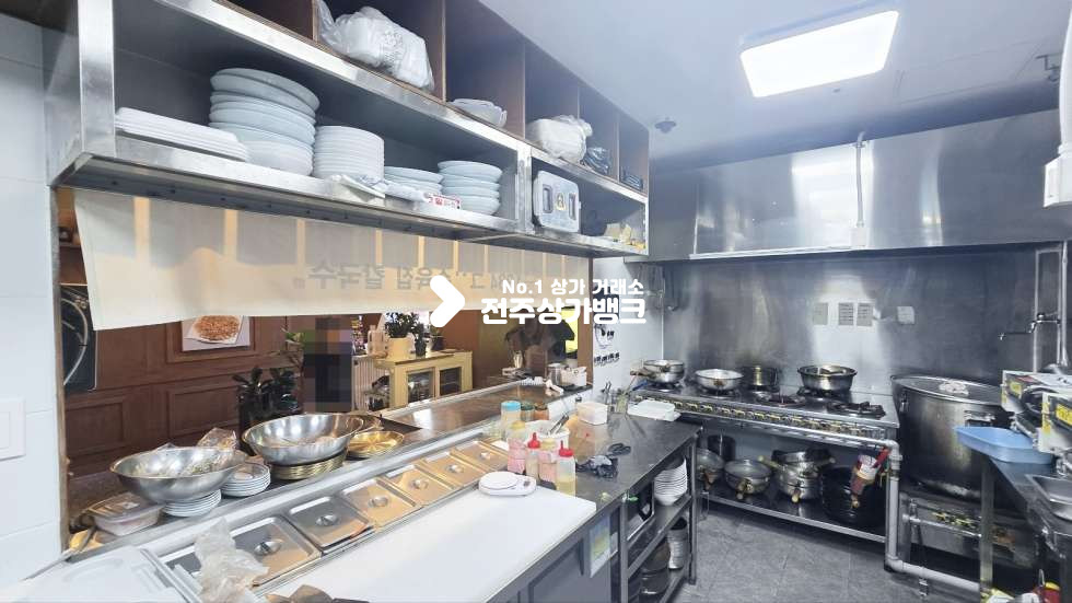 전북 전주완산구 효자동3가 효자동3가 경찰청사거리 장사 매우 잘되는 프렌차이즈 음식점 양도양수 권리금 협의가능 월세 매물번호 16368 사진 10