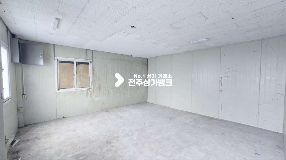 전북 전주완산구 효자동3가 서곡지구 1층 사무실 앞쪽 주차창 , 넒은평수대비 가격저렴 사무실 강력추천 월세 매물번호 16369 사진 8