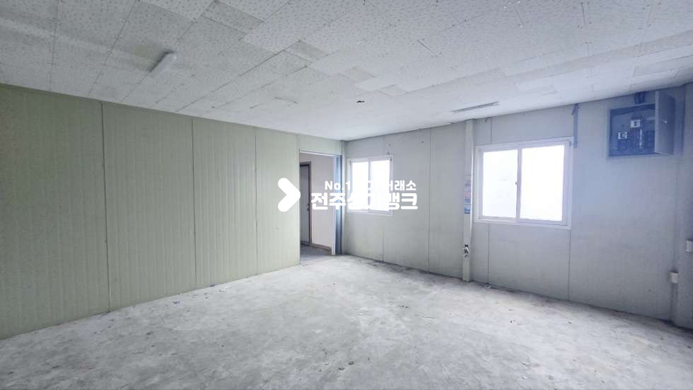 전북 전주완산구 효자동3가 서곡지구 1층 사무실 앞쪽 주차창 , 넒은평수대비 가격저렴 사무실 강력추천 월세 매물번호 16369 사진 9