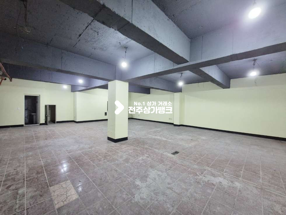 전북 전주덕진구 금암동 ○금암동 지하1층상가. 연습실 사용 최적! 창문있어서 환기 가능.○ 월세 매물번호 16381 사진 1