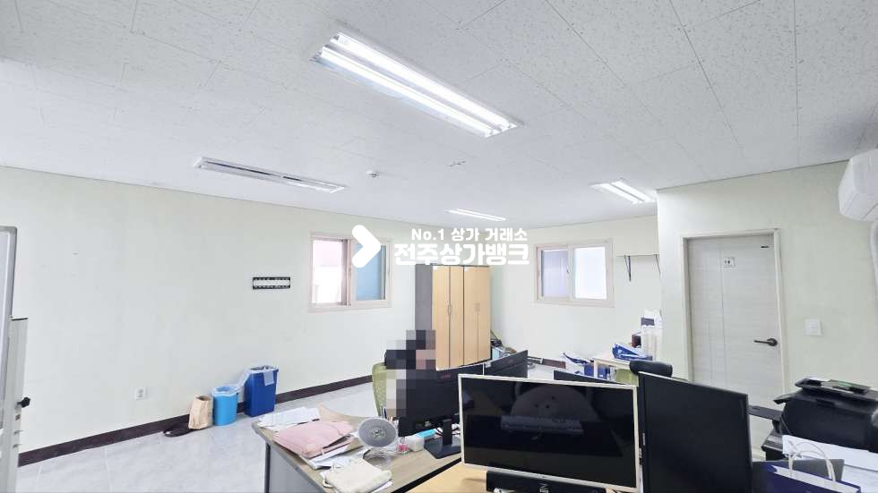 전북 전주덕진구 인후동2가 인후동 1층 사무실임대 내부화장실유 , 이번에 냉난방기 설치됨 즉시입주가능 월세 매물번호 16393 사진 3