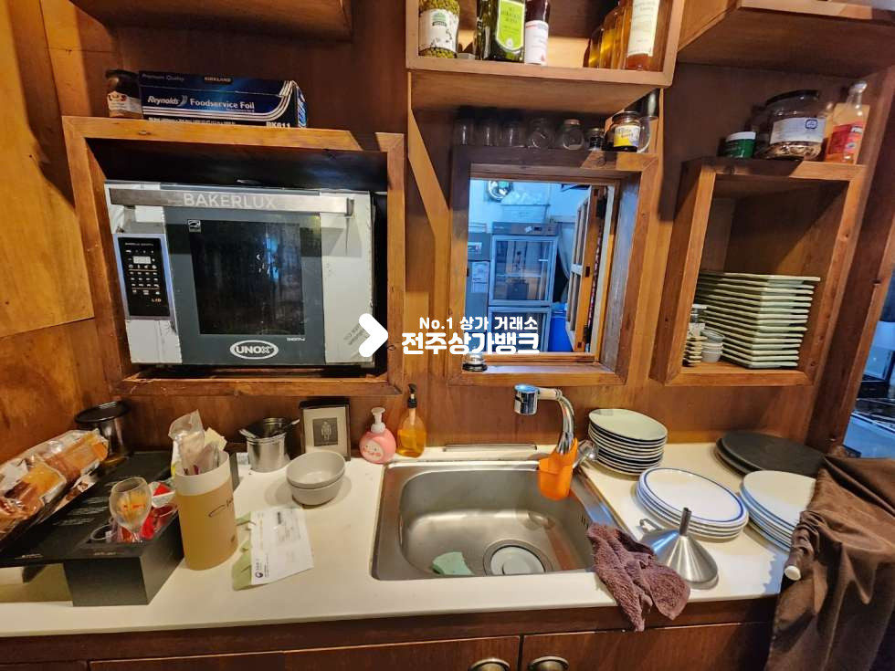 전북 전주완산구 효자동1가 삼천동 먹자골목 초입부근 선술집 양도양수 분위기좋은곳 ! 협의입주 가능합니다. 월세 매물번호 12969 사진 18
