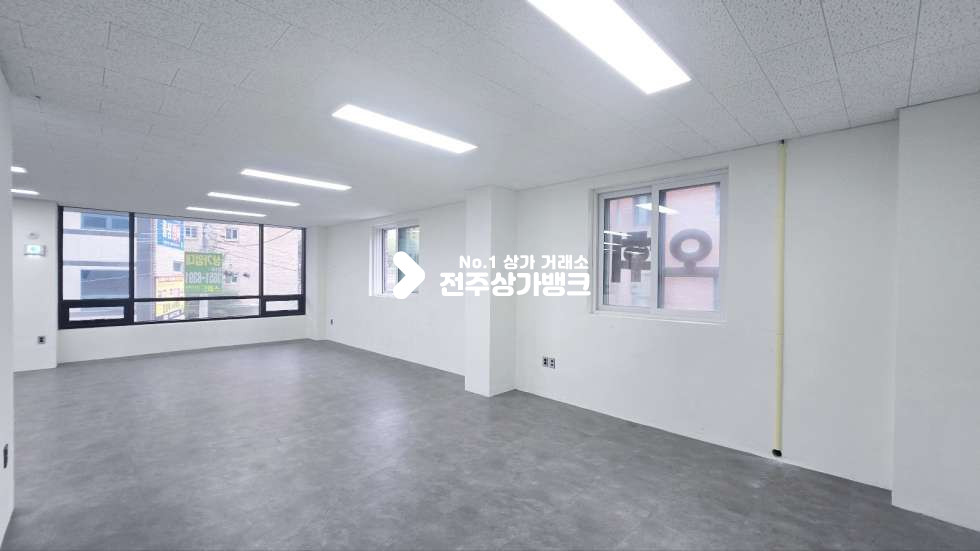 전북 전주완산구 효자동2가 효자동2가 내부깔끔한 2층 상가 48평형 즉시입주가능 ! 월세 매물번호 16421 사진 6
