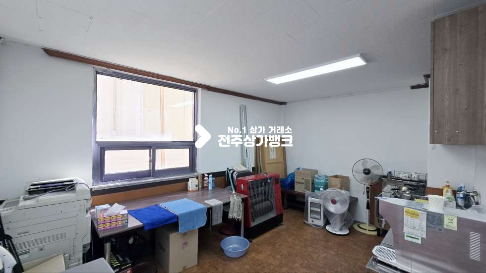 전북 전주완산구 중화산동2가 중화산동2가 저렴한가격대에 깔끔한 3층 사무실자리 내부 룸분리 ,화장실 협의입주가능 월세 매물번호 16434 사진 8