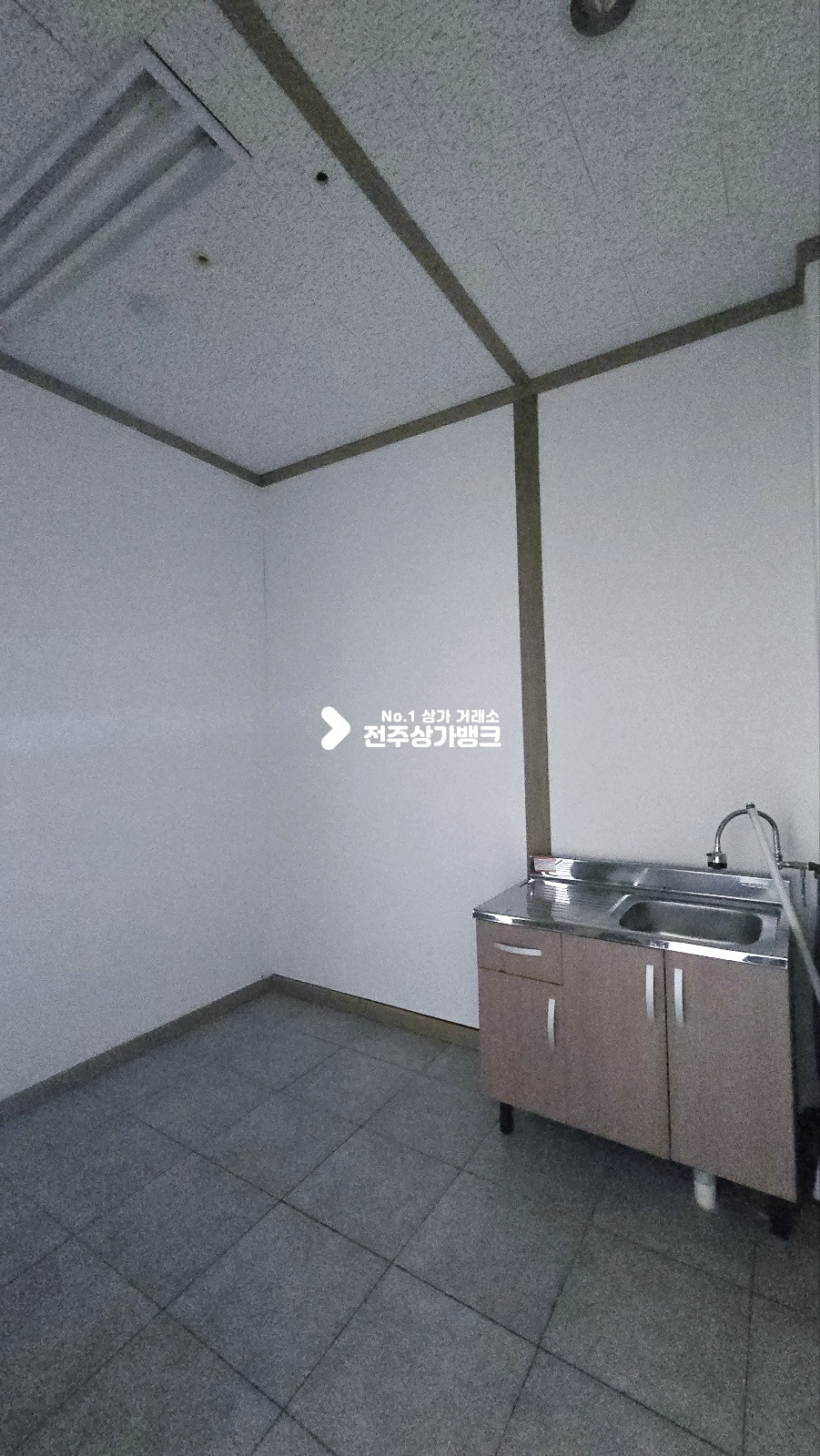 전북 전주완산구 효자동2가 효자동2가 룸분리 깔끔한 사무실 탕비실 완비 즉시입주가능 월세 매물번호 16443 사진 5