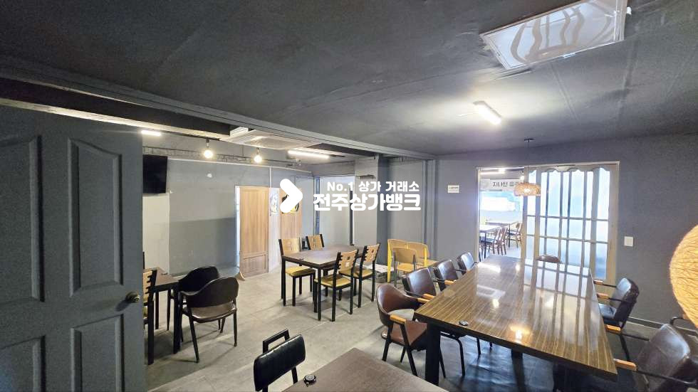 전북 전주완산구 서신동 ★서신동 먹자골목 1층30평 상가 양도양수 타업종가능★ 월세 매물번호 16445 사진 5