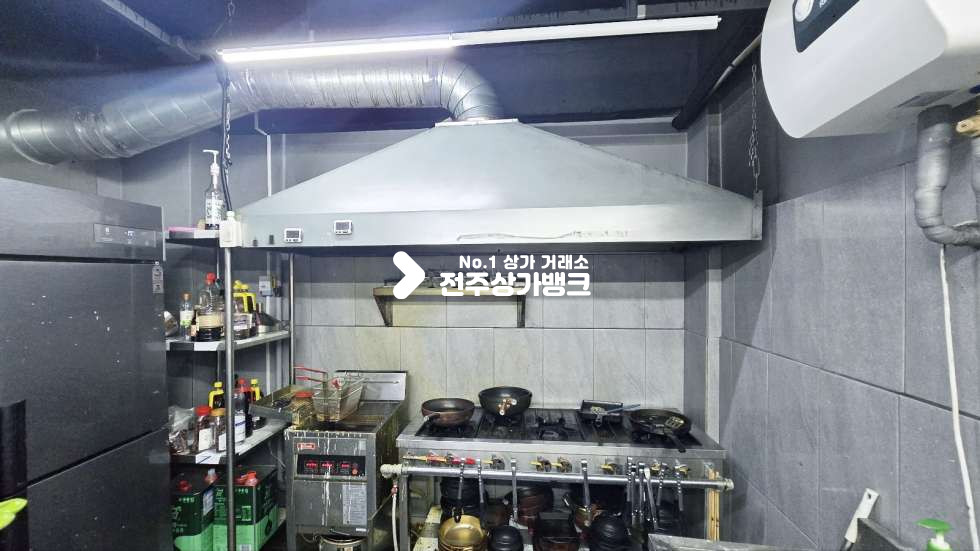 전북 전주완산구 중앙동1가 객리단길 유동인구많은 1층 가맥집양도양수 다른업종으로변경도가능 ! 권리금협의가능~ 월세 매물번호 16449 사진 13