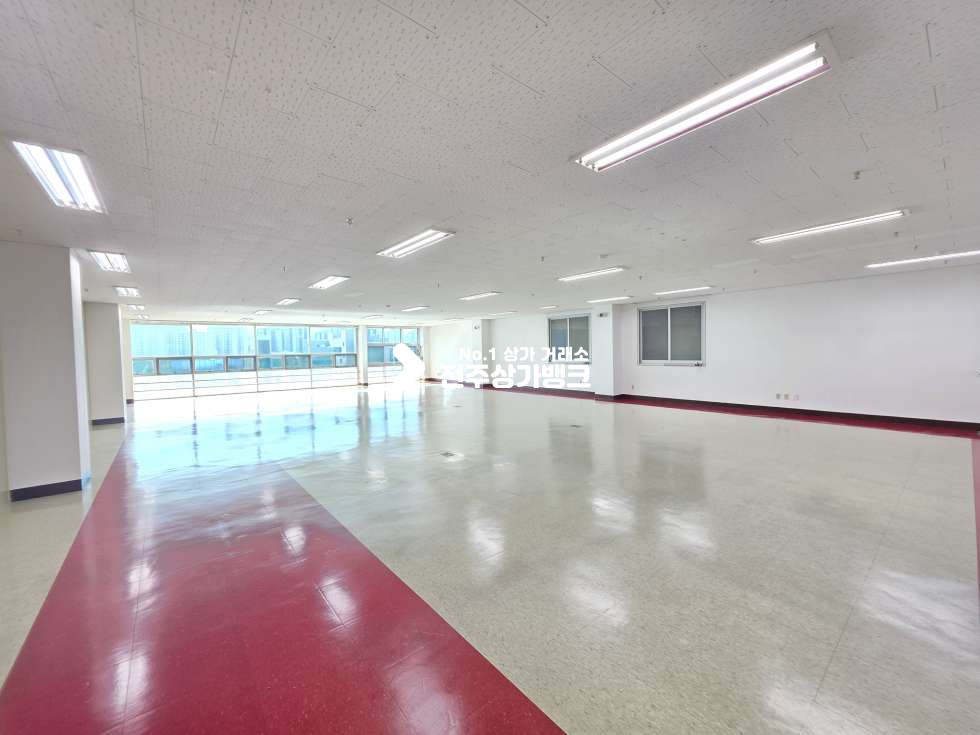 전북 전주완산구 효자동2가 효자동2가 67평형대 가격저렴한 사무실임대 내부깔끔 즉시입주가능 월세 매물번호 16454 사진 1
