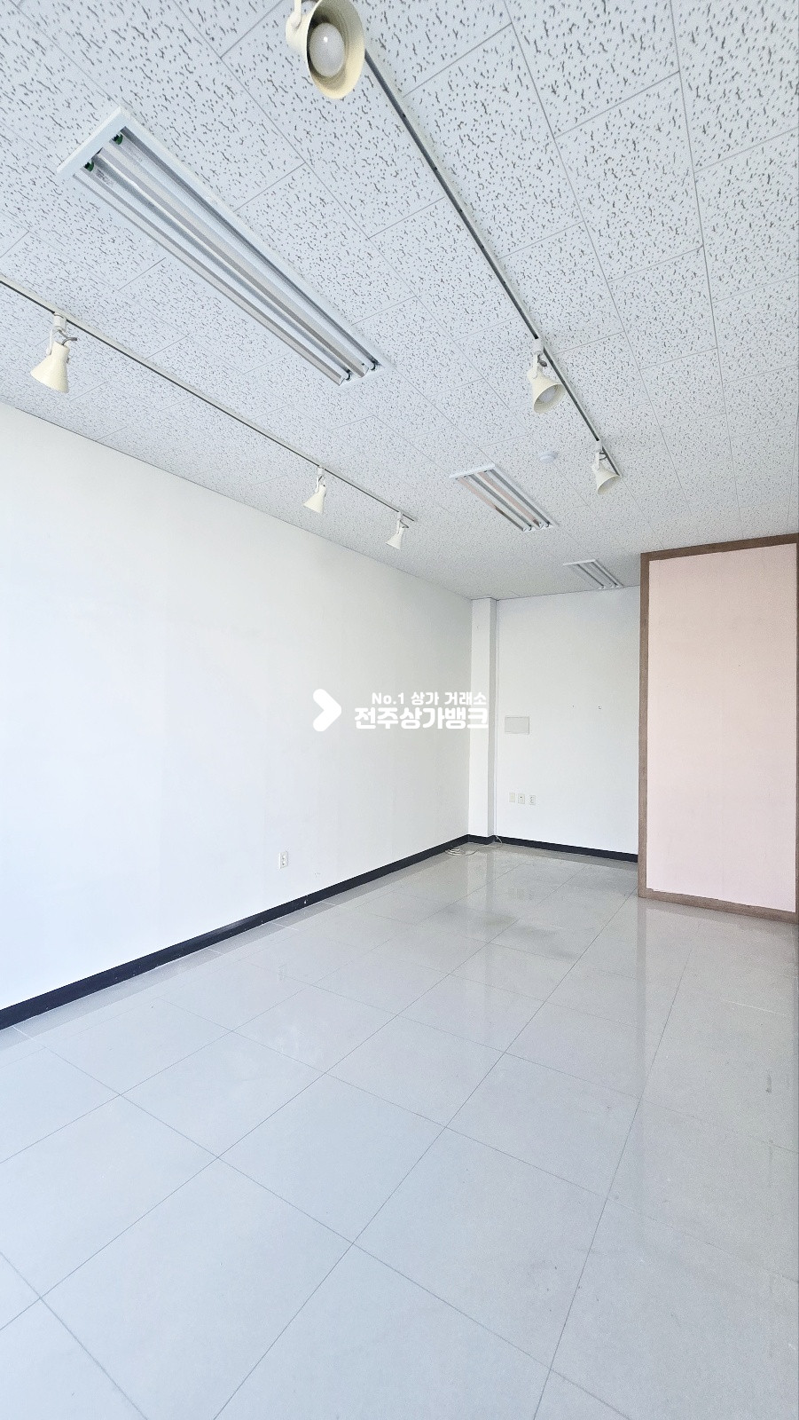 전북 전주완산구 서완산동1가 완산동 1층저렴한 상가임대 13평 내부깔끔 월세 매물번호 16460 사진 2