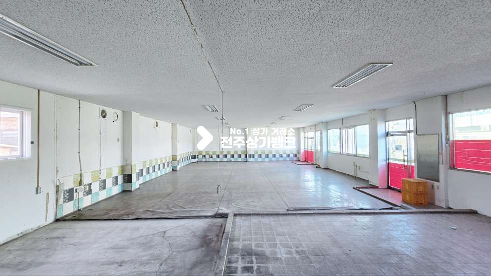 전북 전주완산구 상림동 주차장 가지고있는 대로변 부근 음식점자리 즉시입주가능 월세 매물번호 16480 사진 5