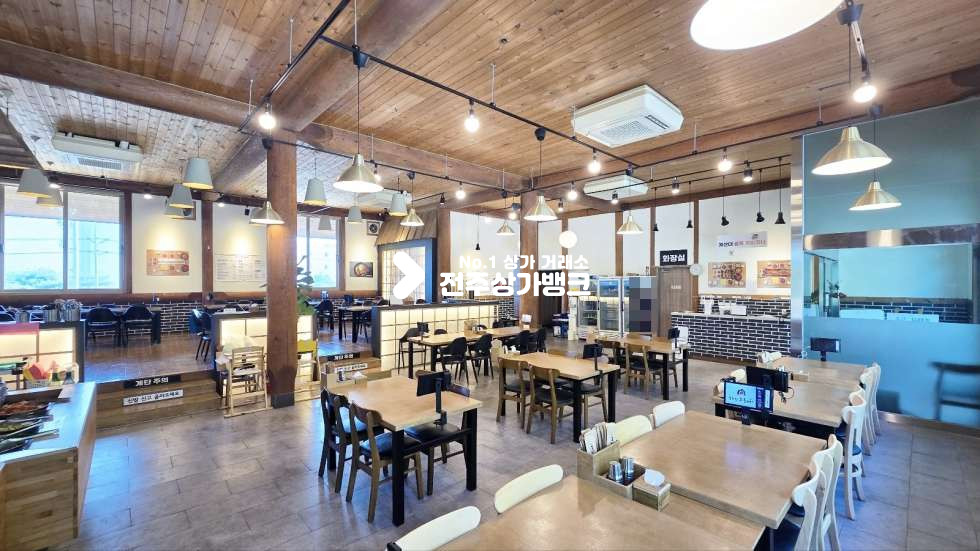 전북 완주군 봉동읍 구미리 봉동 산업단지내 대형주차장 가지고있는 음식점 상가 월세 매물번호 16481 사진 3