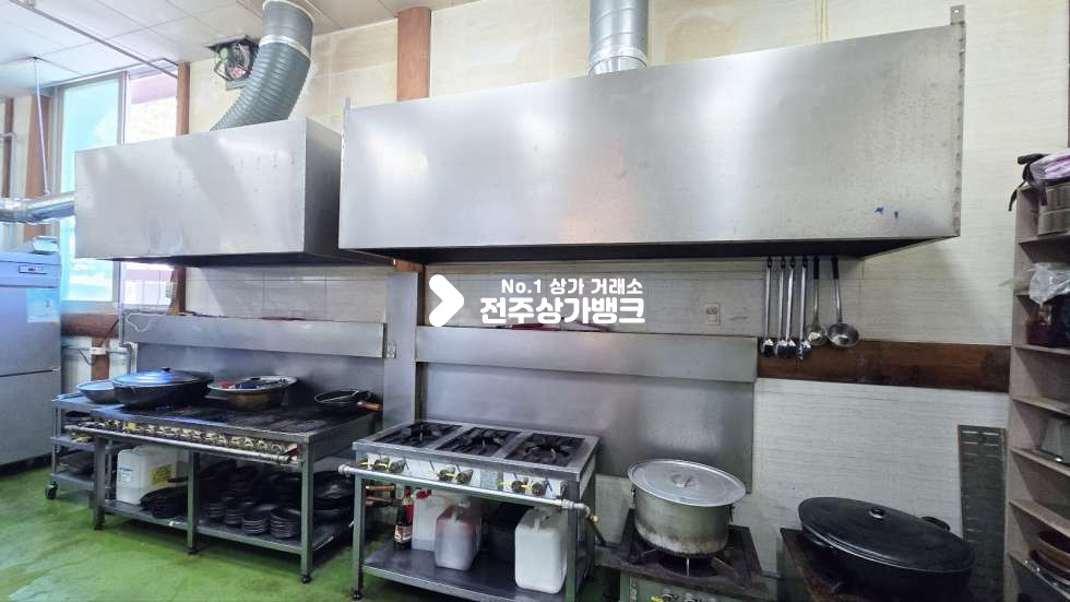 전북 완주군 봉동읍 구미리 봉동 산업단지내 대형주차장 가지고있는 음식점 상가 월세 매물번호 16481 사진 19